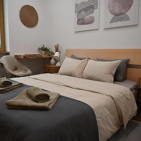 Apartment Slaveykov Sqr Urbanlux Topcentre 2bdr Free Parking Sofia