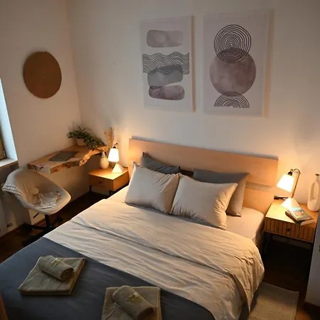 Slaveykov Sqr Urbanlux Topcentre 2bdr Free Parking * Sofia
