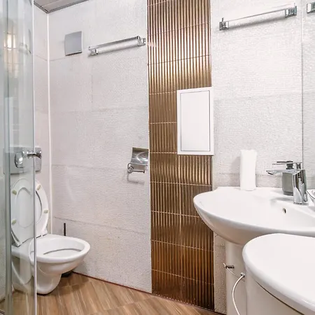 Slaveykov Sqr Urbanlux Topcentre 2bdr Free Parking Apartment