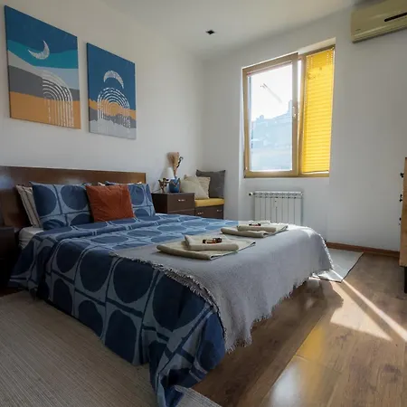 Slaveykov Sqr Urbanlux Topcentre 2bdr Free Parking Apartment Sofia